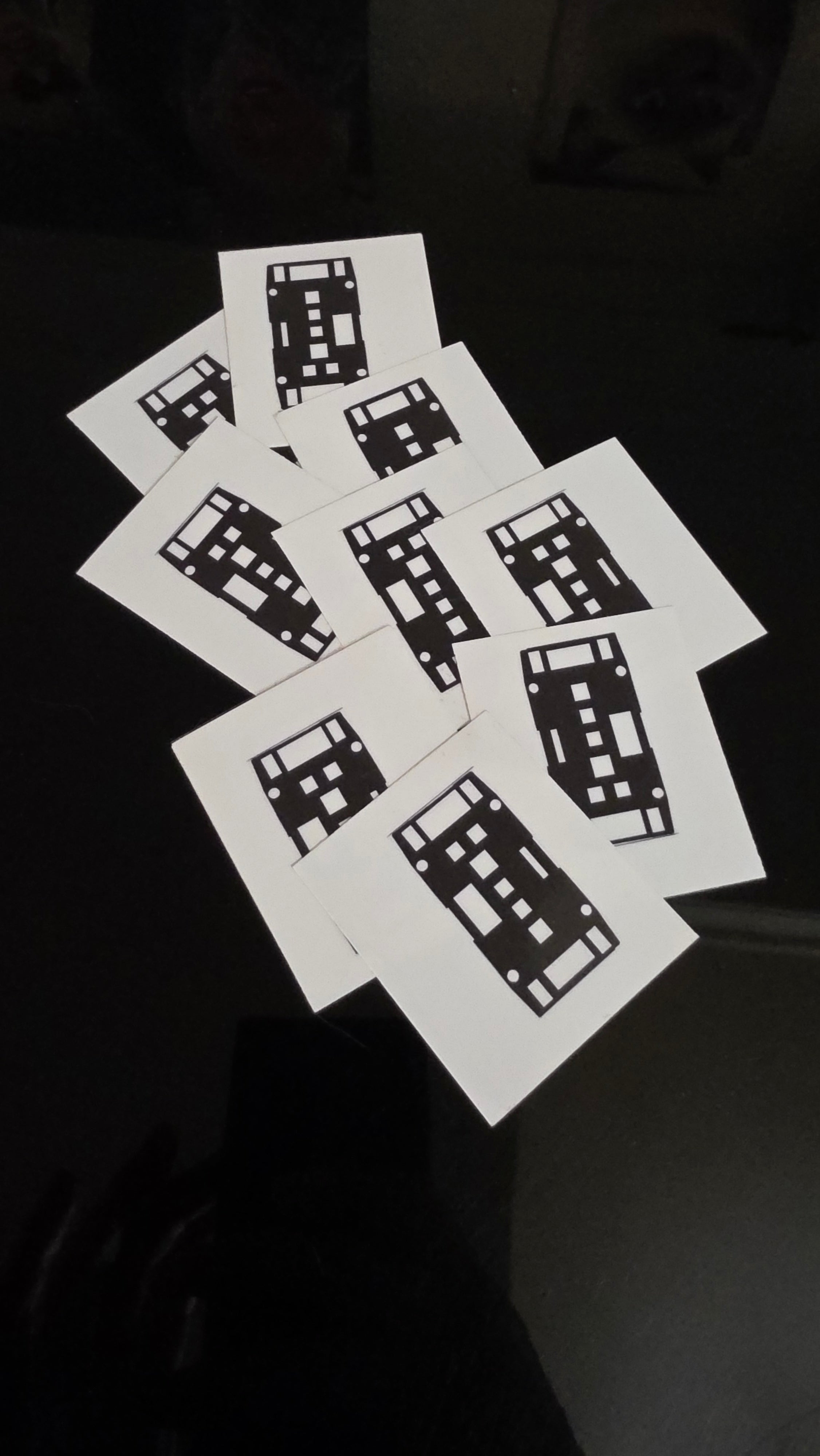 3x Semipermanentes 2-Wochen-Tattoo – Bodenfußplatten-Design | Temporary Tattoo für Haut, Events. 52x27 mm