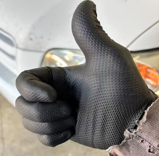 50 verstärkte Nitrilhandschuhe extra stark. Farbe schwarz. Nicht nur als Einweghandschuhe zu benutzen.