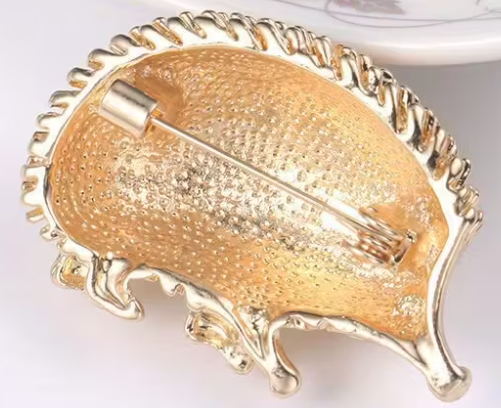 Igel Brosche 38 mm Mit Kristallen.