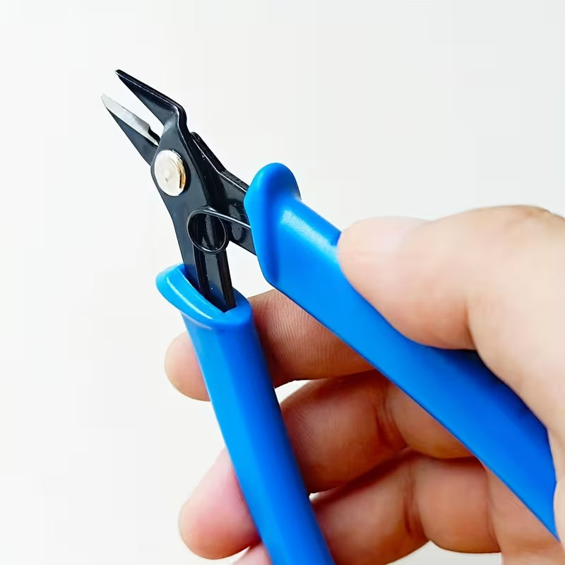 Industrietaugliche Kabelbinder Mini-Elektrikerzange – ideal für das Entfernen von Kabelbindern in den Städten.